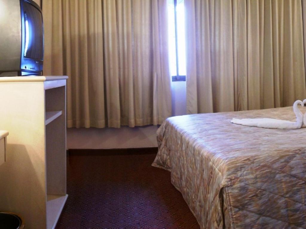 Sakura Hotel Хатъяй Номер фото
