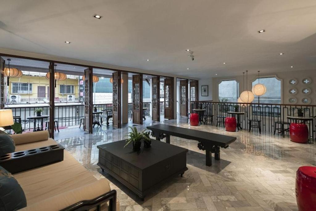 Sakura Hotel Хатъяй Экстерьер фото
